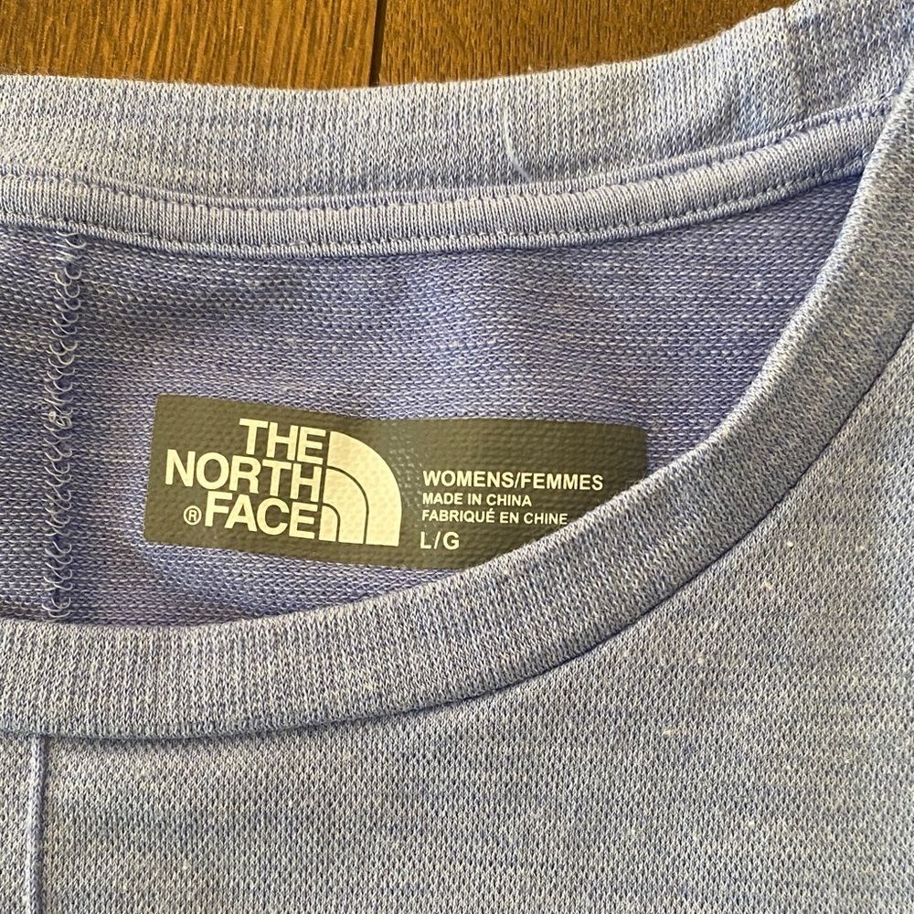 The North Face Women’s Long-Sleeve Go Seamless Wool Top Large – Grape/Blue - Picture 2 of 5